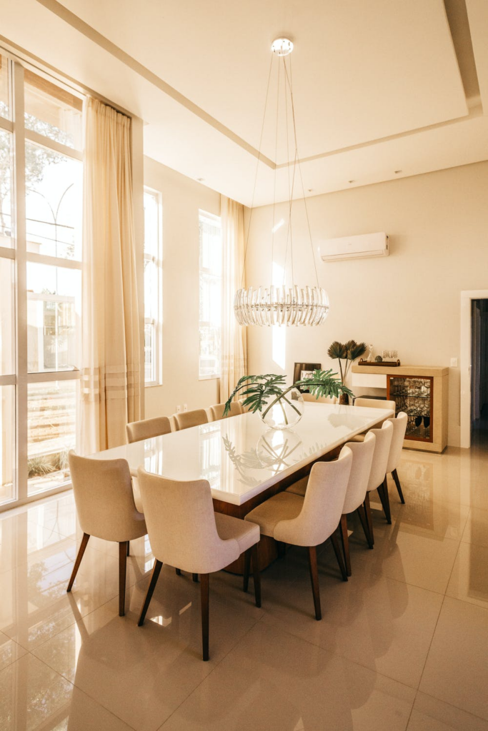 Transitional dining room; MGSD transitional interior design